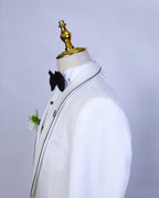 Classic offwhite Tuxedo