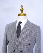 Wide lapel striped Suit